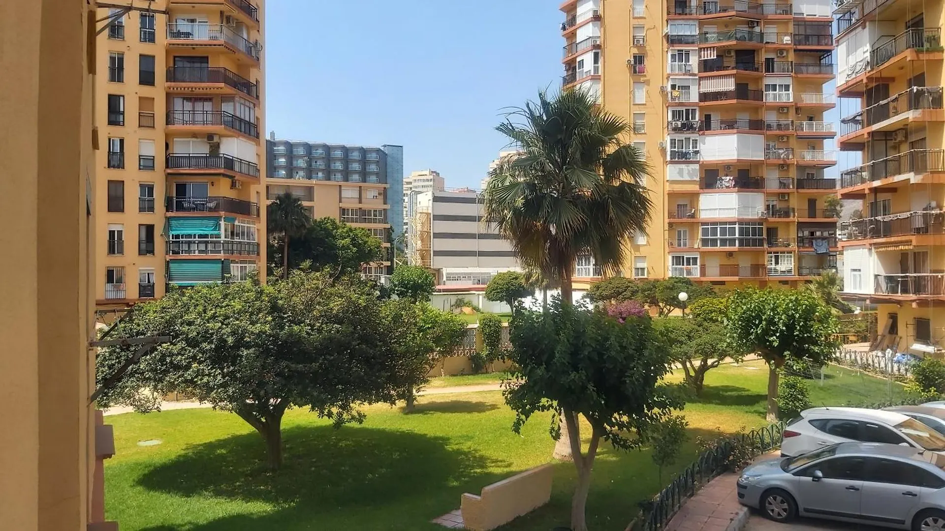 Del Parque Flats Playamar Beach Torremolinos
