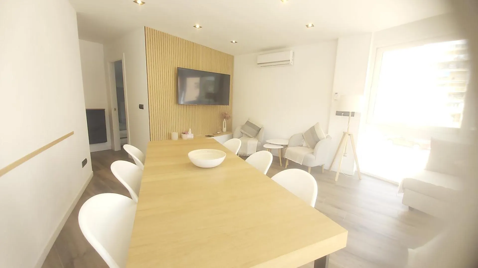Del Parque Flats Playamar Beach トレモリノス アパート