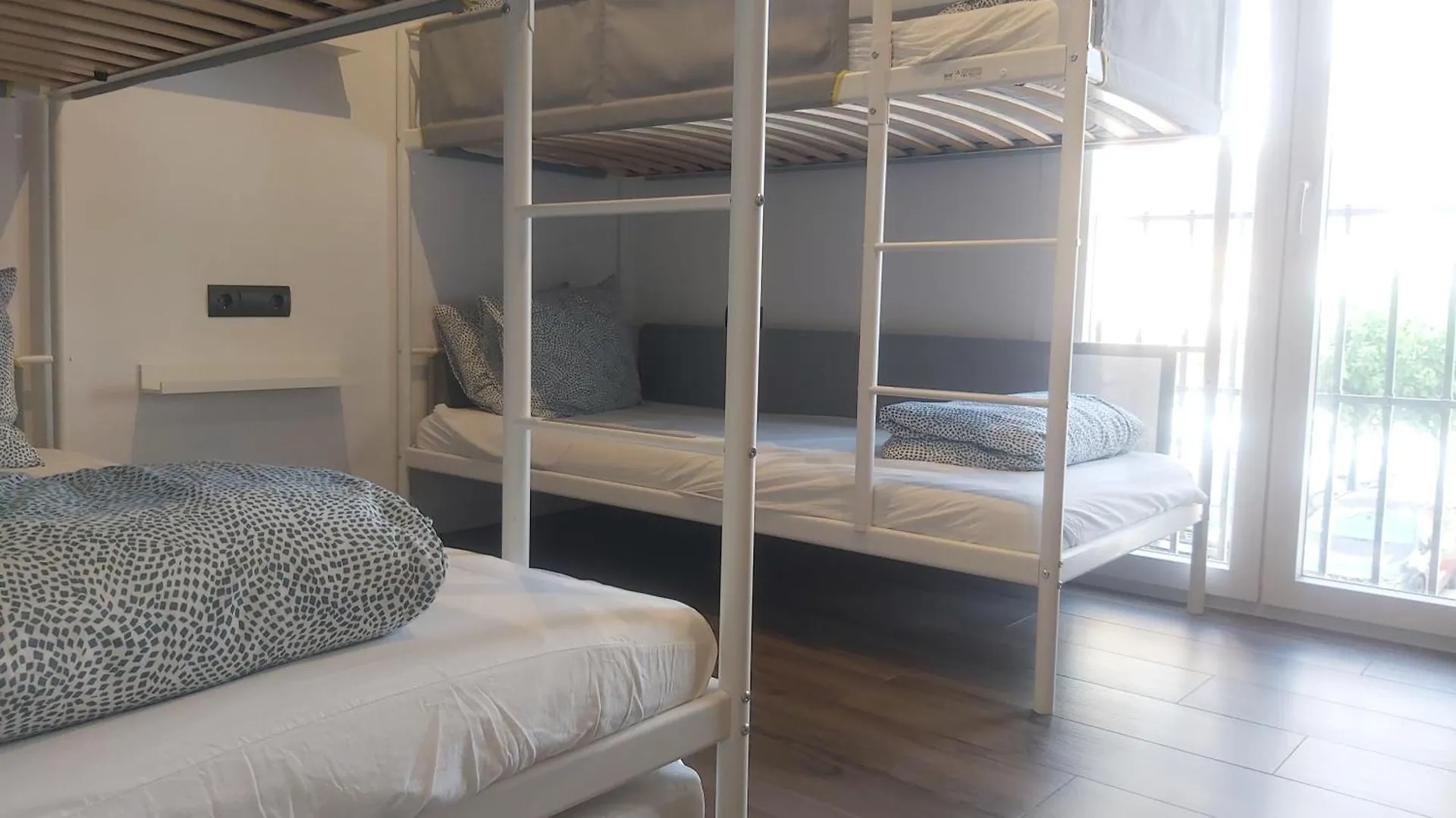 Del Parque Flats Playamar Beach Torremolinos Apartment